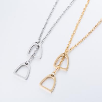 China Ladies stainless steel necklace personality romantic European and American U-shaped horseshoe necklace for sale