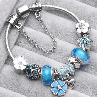 China High Quality Environment Friendly Silver Color Flower Shape Vintage Zinc Alloy Charms Bangle Bracelet for sale