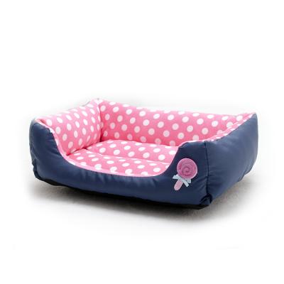 China Sustainable Luxury Waterproof Washable Large Dog Bed With Soft Thick PP Cotton Filling For Small And Medium Dogs for sale