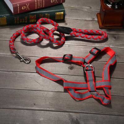 China High Quality Stocked Heavy Duty Reflective Braided Reflective Round Rope Chain Dog Leash Pet Harness Set for sale