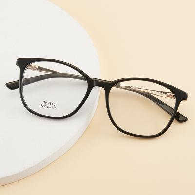 China Decoration To Wear Classic Round Metal Frame Glasses Show Face Optical Glasses For Young People for sale