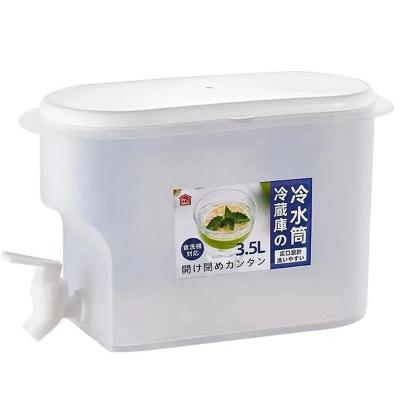 China 3.5L Disposable Faucet Refrigerator Fruit Teapot Plastic Ice Water Bucket for sale