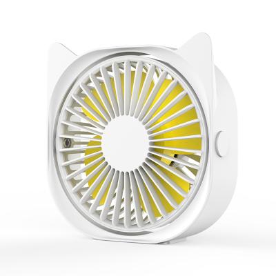 China New Hotel Battery Low Noise Rechargeable Desk Fan Small Mini USB Desk Fan With Desk Table for sale