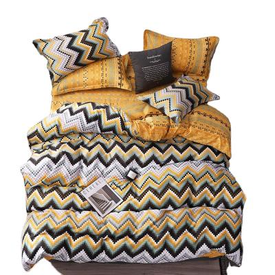 China New Modern Design 100% Polyester Bedding Set With Zig-Zag Printing For Kids for sale