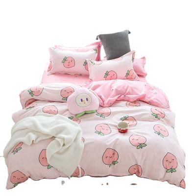 China Beautiful 100% Polyester Modern Peach, Loquat Print Bedding Set for sale