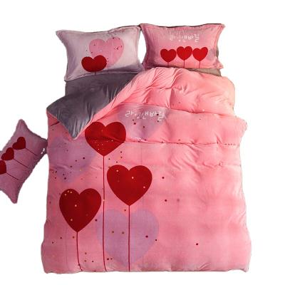 China Nondisposable Girls' Pink Flannel Fleece Velvet 4 Piece Duvet Cover Set Bedding Set With Different Kind Of Printing for sale