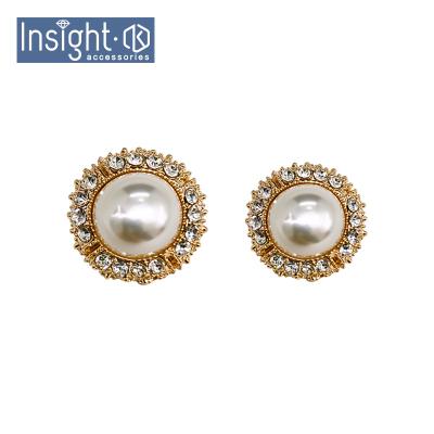 China Wholesale Viable Zinc Alloy Garment Accessories Round White Rhinestone Button Pearl Button For Wedding for sale