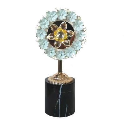 China Yiwu Huifeng fashion trend fashion cermet environmentally friendly sunflower custom decoration home accessories ornaments for sale