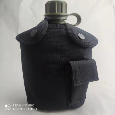 China Sustainable Army Military PE Outdoor Sport Camouflage Plastic Drinks Water Bottle for sale