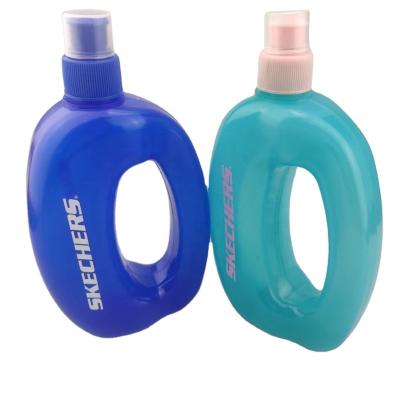 China Sustainable LDPE Plastic Sports Pack Operating Portable Handheld Water Bottle for sale