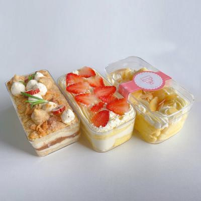 China Recycled Materials Baked Clear Plastic Acrylic Bento Cake Packaging Mousse Dessert Cake Box Packaging for sale