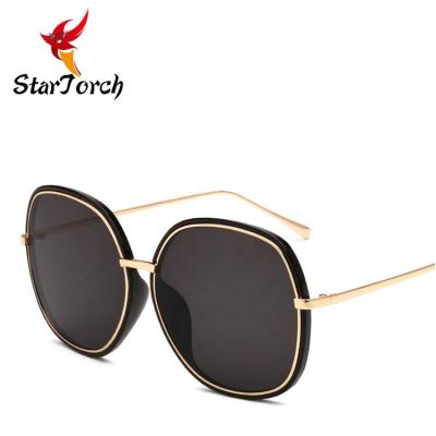 China Retro Fashion Sunglasses Vintage Glass Men Women Round Round Metal Sunglasses for sale