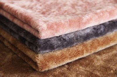 China Heavy Weight 100% Merino Wool Sheep Shearing Colorful Faux Fur Fabric for sale