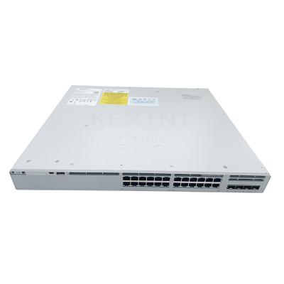 China C9300L 24 portas POE 4x10G Comutador de rede C9300L-24P-4X-E ​​para segurança / IoT / nuvem à venda