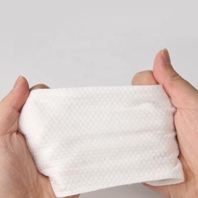 China Hotel Independent Biodegradable Light Weight Travel Nonwoven Fabric Child Safe Customized Disposable Towel Bath Towel for sale