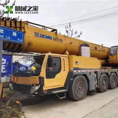 China Guindaste todo-o-terreno XCMG usado Guindaste móvel XCMG JQAY200 200 toneladas à venda