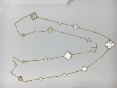 Κίνα Long Necklace Van Cleef και Arpels με τη μορφή 16 λουλουδιών άσπρο χρυσό περιδέραιο κρεμαστών κοσμημάτων μοτίβων προς πώληση