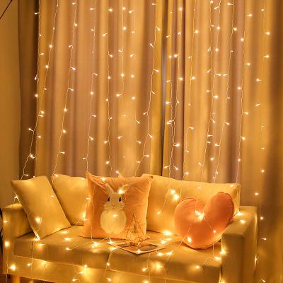 China Hot Flashing Icicle Lights Curtain 2021 Home Decoration Festival LED Christmas Lights String for sale