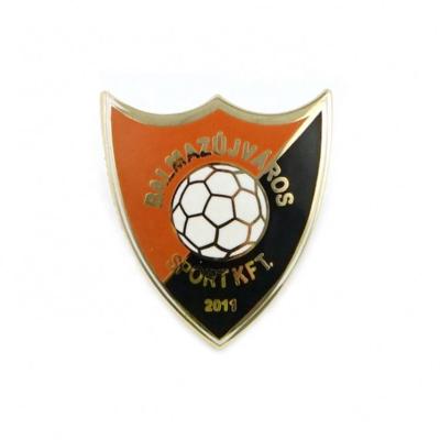 China High Quality Personalizados Football Club Basketball Custom Logo Metal Hard Enamel Badge Lapel Pins Europe Wide Gifts For Clothing for sale