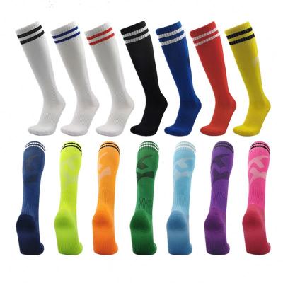 China Fashion Cotton QUICK DRY Soccer In Socks Long Running Knee Grip Football Sport Boots Soccer Socks Custom Soccer Ball for sale