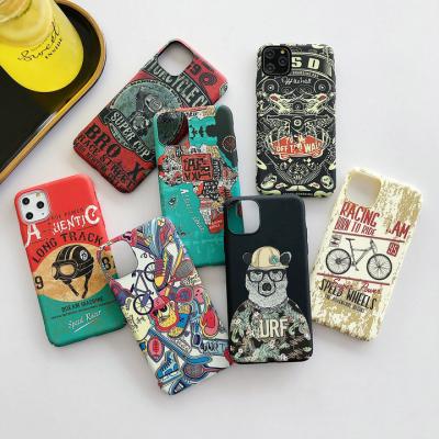 China Cartoon Watertransfer Shockproof PC Cases Hard Retro Design Phone Case For iPhone 13 12 11 XS 8plus Cute Mobile Back Cover for sale