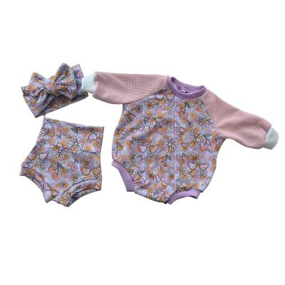 China Custom Cute Fashion Mix Match Print Baby Romper and Bloomers and Headband Set for sale