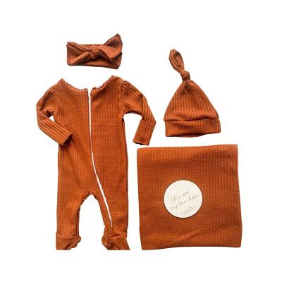 China Custom Fashion Waffle Baby Outfit Wrap Footed Romper With Headbands Hats Set for sale