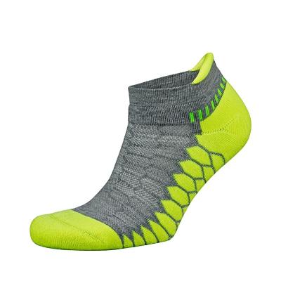 China High Quality Unisex Antibacterial Sports Seamless Teenage Ankle Sports Running Socks Women Or Men Travel for sale