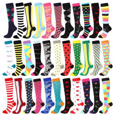 China New QUICK DRY Knee High 20-30 mmHg Athletic Socks Men Women Men Adult Custom Compression Socks for sale