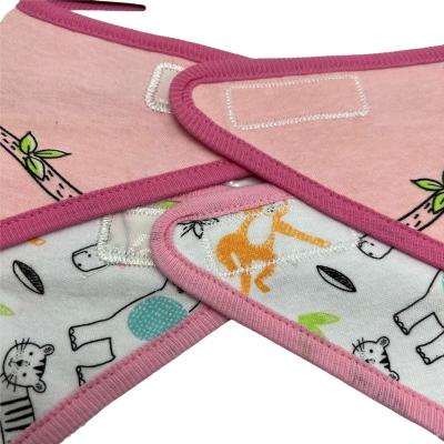 China Finest Price Washable Baby Bibs Feeding Triangles Pattern Baby Bib Triangles Gutta Percha Triangle for sale