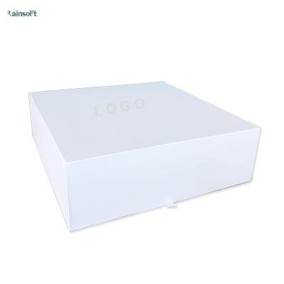 China Reused Materials Art Paper Magnetic Storage Box White for Clothing Shoes for sale