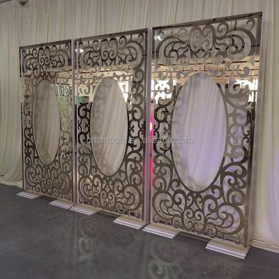 China Morden Newest Luxury High Quality 3D Carving Gold Acrylic Wedding Backdrop For Decoration Wedding Event for sale