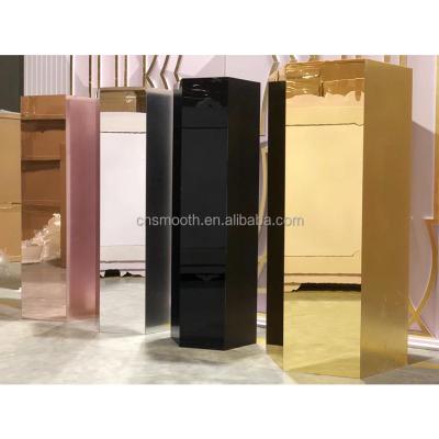 China Morden Wedding Supplies Gold Pedestals Acrylic Pedestal Display Cake Stand Dessert Table Set For Wedding for sale