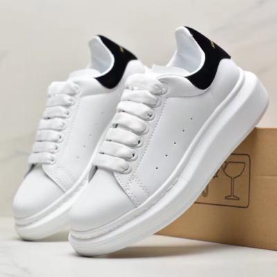 China Cushioning original good quality alexand M fitness style women's sports shoes men's white walking shoes other fashion shoes wholesale brand for sale