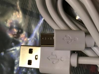 Cina Il micro cavo 5PIN 160CM quattro della trasmissione dei dati di USB svuota la funzione di carico in vendita