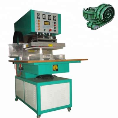 China The other popular tarpaulin welding machine with Europe for sale