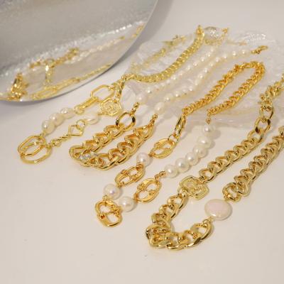 China TRENDY Oval Chain Buckle Fresh Water Pearl Necklace Stainless Steel 18K Gold Plated Charm Necklace for Women for sale