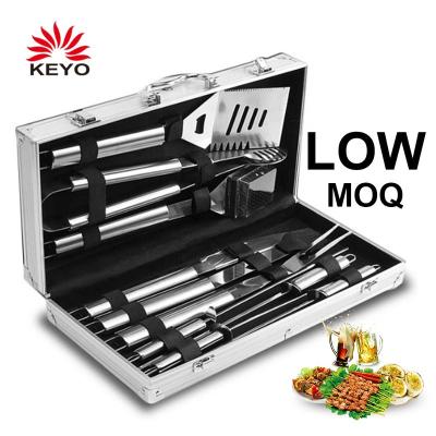 China Hot Sales Easily Cleaned 11 Pcs BBQ Accessories GRILL Grill Tool Kit With Aluminum Case for sale