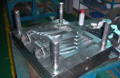 China Family Mold Customized Multi Cavity Mold Hardened Tooling For A7r Obturator for sale