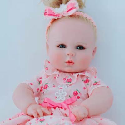 China Movable Arms Cheap Realistic Vinyl Doll 22Inch New Design Full Body Silicone Reborn Newborn Baby Alive for sale