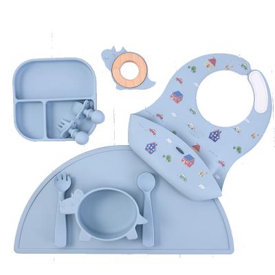 China BPA Free BPA Free Food Grade Baby Silicone Feeding Suction Plate Bowl Feeding Set With Bib And Spoon Sets for sale