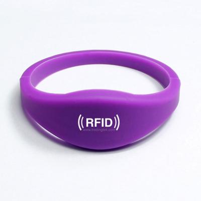 China TK4100 EM4200 T5577 Silicon Waterproof RFID Wristband For Event Management for sale