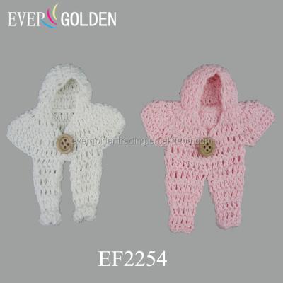 China Elegant Mini Crochet Knitted Hoodie Favors Baby Shower Favor Decoration For Diy Gift Baptism Party For Senior Chain Keepsake for sale