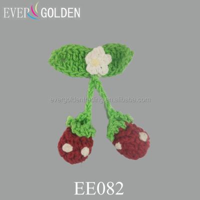 China Handmade Toy Crochet Kitchen Food Crochet Flower Pretend Strawberries DIY Clothing Accessories Cotton Handmade Colorful Decorative Crochet for sale