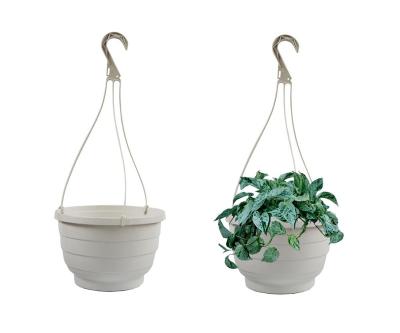 China Hanging Garden Traditional White Flowerpot Balcony Decoration Basket Flower Plant Pot Plastic Planter for sale