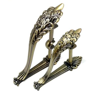 China Minimalist Fashion Decorative Metal Bracket For Curtains Pipe for sale