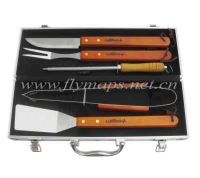 China Easily Cleaned Heavy Duty Stainless Steel 5 Pcs Set Barbecue Tool With Carry Case for sale