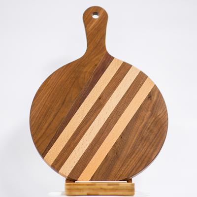 China Kitchen Modern Walnut Wooden Chopping Board Serving Board With Handle New for sale