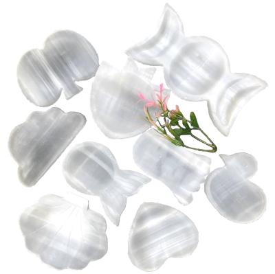 China China Natural Stone Crystal Craft Bowls Selenite Crystal Bowls For Gifts Spirit Healing for sale