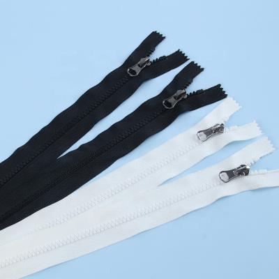 China Other Good Quality #5 Resin Plastic Narrow Silver Plating Gun Plastic Zipper End Zipper For Bags Pouches for sale